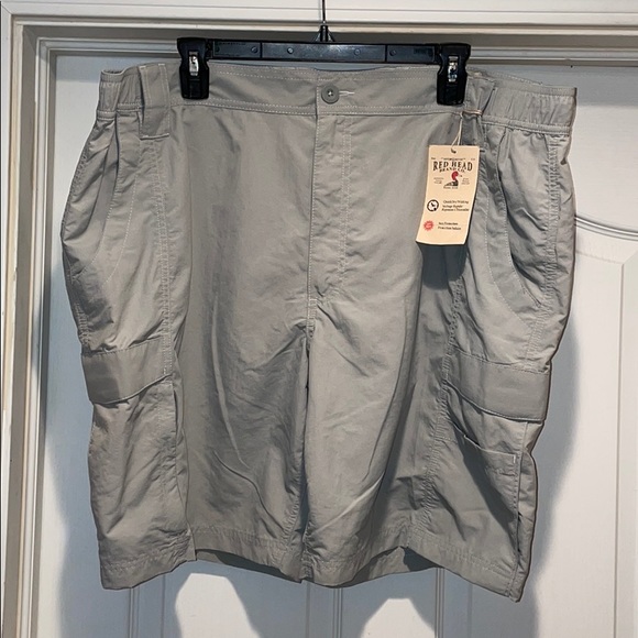 Red Head Trail Cargo Shorts Limestone